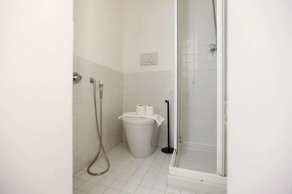 Hacca Collection- Navigli&Bocconi-Centro-Porta Romana Milan Apartment