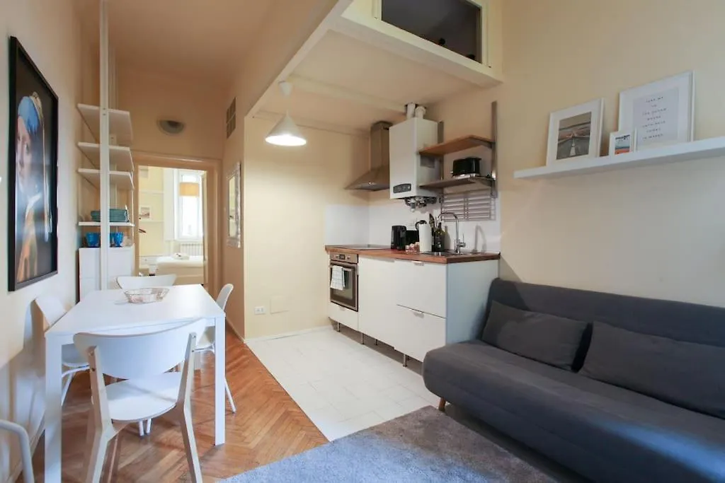 Apartment Hacca Collection- Navigli&Bocconi-Centro-Porta Romana Milan